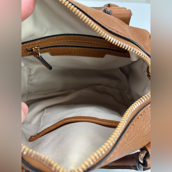 LC Lauren Conrad Barrel Crossbody Bag - Picture 4 of 9